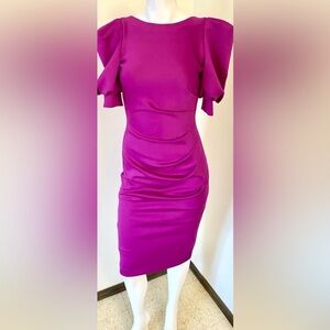 Black Halo Zella Evening / cocktail Fuchsia
Midi gorgeous Dress Open back .